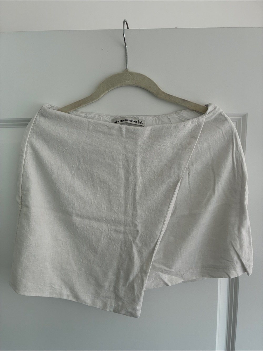 Abercrombie & Fitch White Linen Blend Wrap Skort